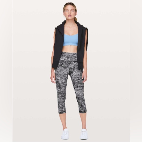 lululemon athletica Pants - Lululemon Wunder Under Crop (Hi-Rise) *21" Rush Jacquard Black White